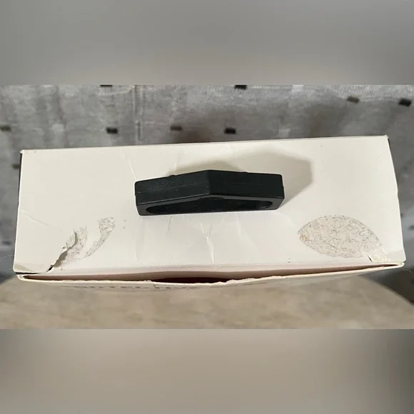 NEW Primo Apple AirPods 1&2 Protective
Case Red Heart Shock Absorbing Silicone - Picture 9 of 9